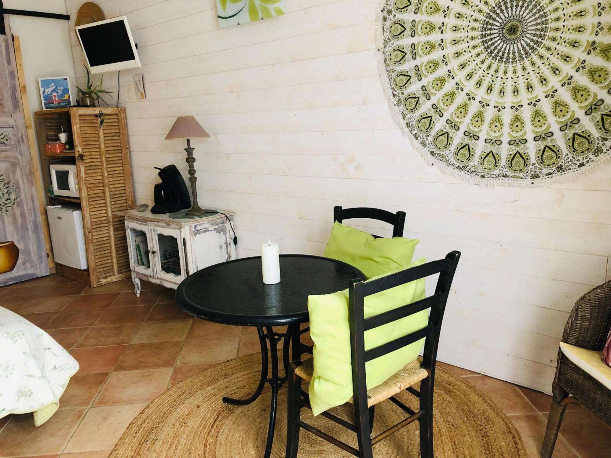 l'Oustaou B&B Piscine&Spa Besse-sur-Issole Exterior foto